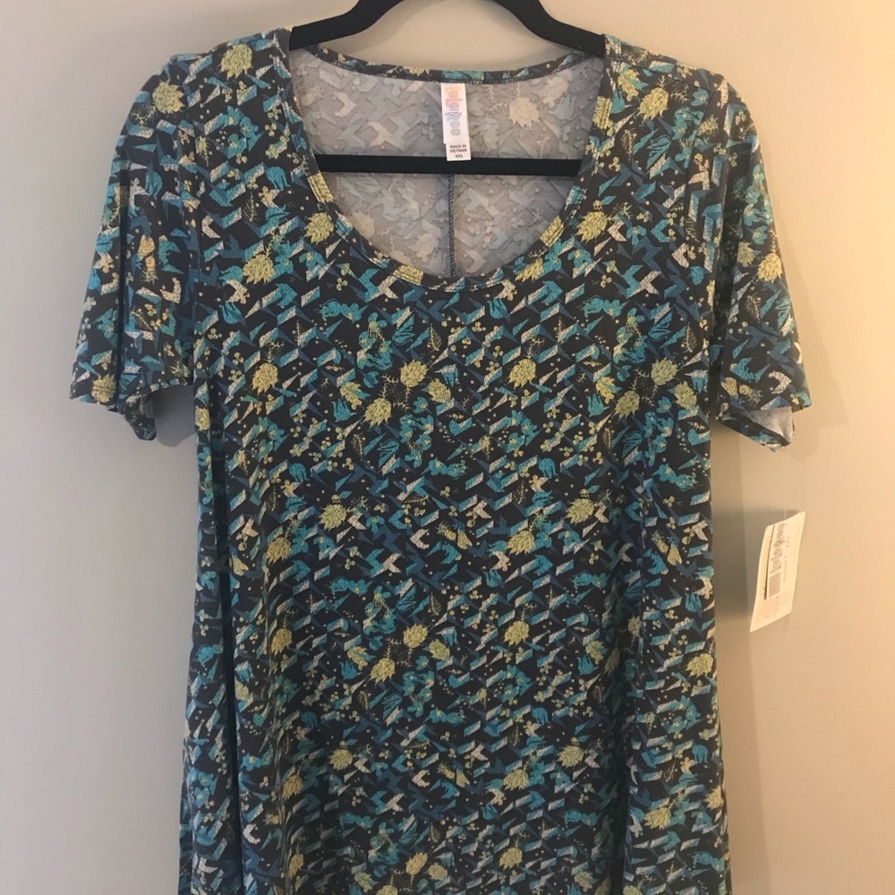 Brand new LuLaRoe Perfect T!